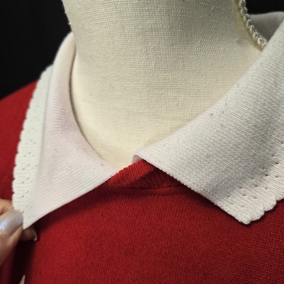 Vintage Hanes collared red and white holiday Christmas festive sweatshirt - Picture 7 of 8